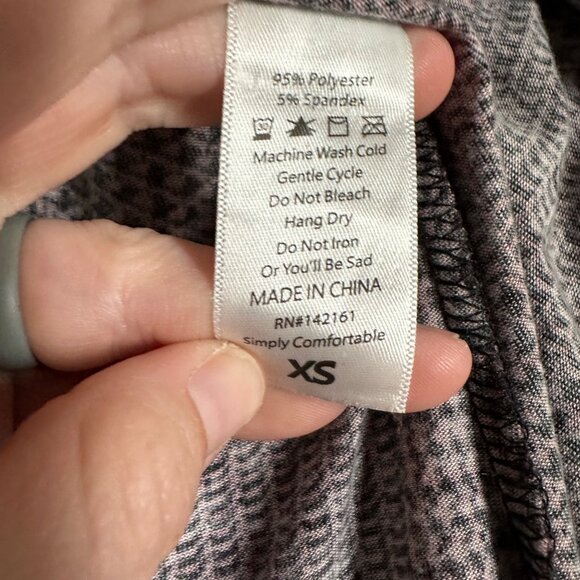 Lularoe Womens XS Joy Red Houndstooth Patch Maxi Sleeveless Vest Duster NWT - Picture 5 of 9